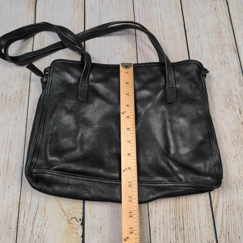 Tignanello Black Leather Crossbody Shoulder‎ Bag Organizer Purse